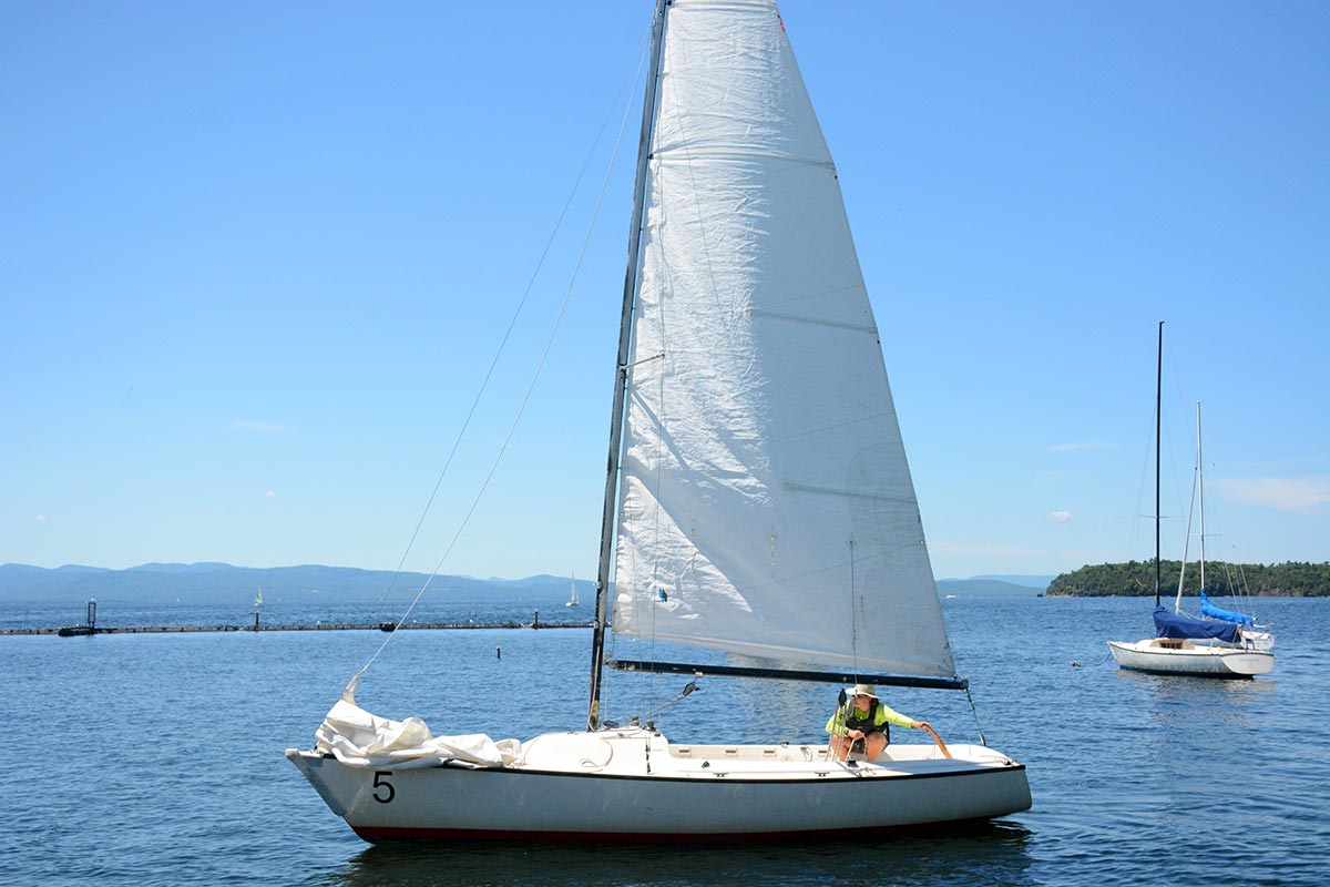 Sonar sailboat